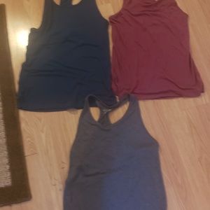 lot of 3. old navy active tanks.